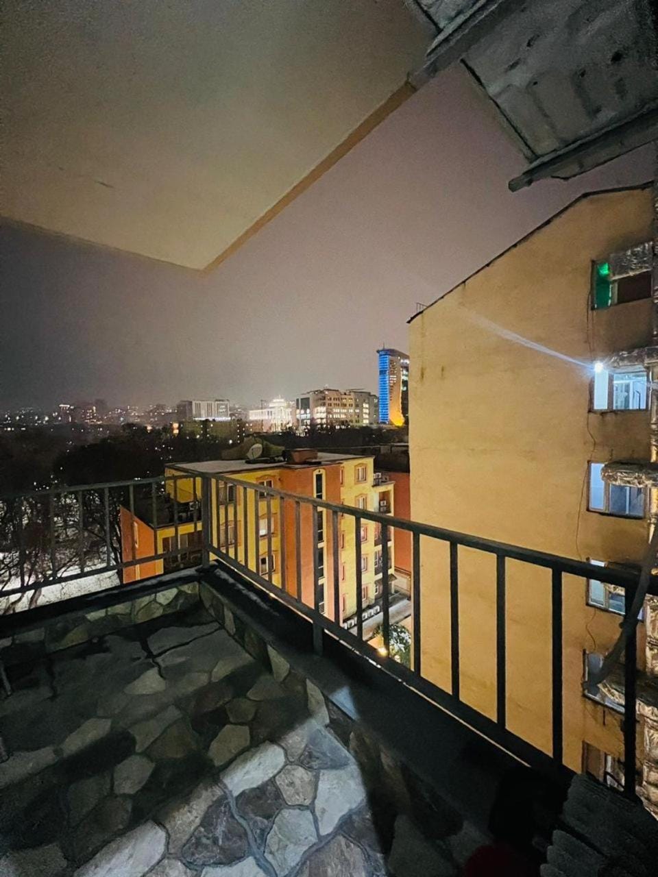 Love Chic LIVING - Modern 1 Bedroom By Republic Square, Middle of Center, New Building Apartment in Yerevan