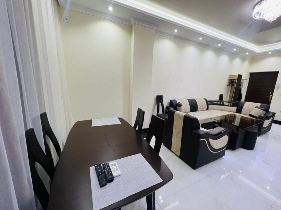 Love Chic LIVING - Modern 1 Bedroom By Republic Square, Middle of Center, New Building Apartment in Yerevan