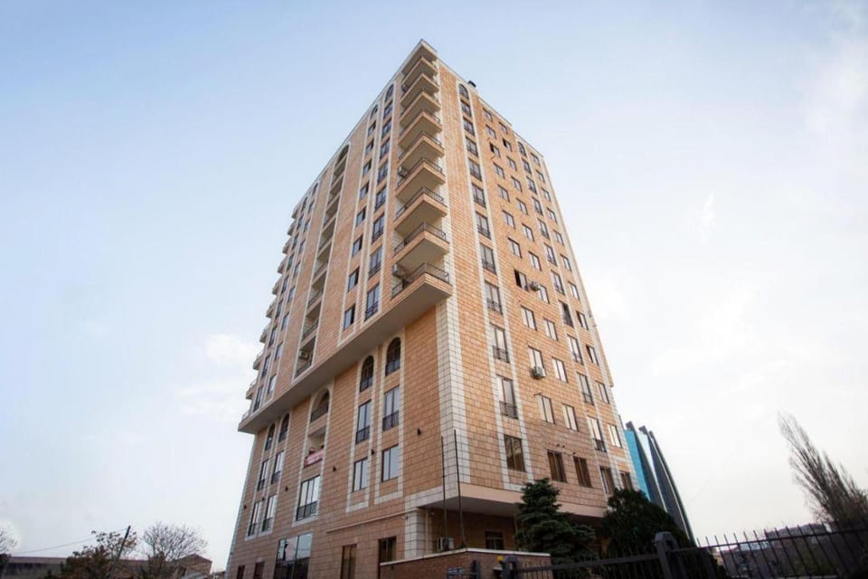 Love Chic LIVING - Modern 1 Bedroom By Republic Square, Middle of Center, New Building Apartment in Yerevan
