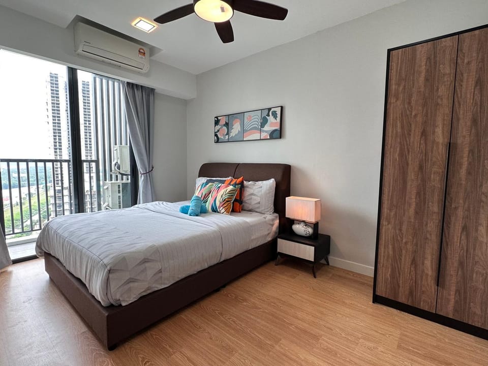 Bed, Photo of the whole room, Bedroom, wardrobe