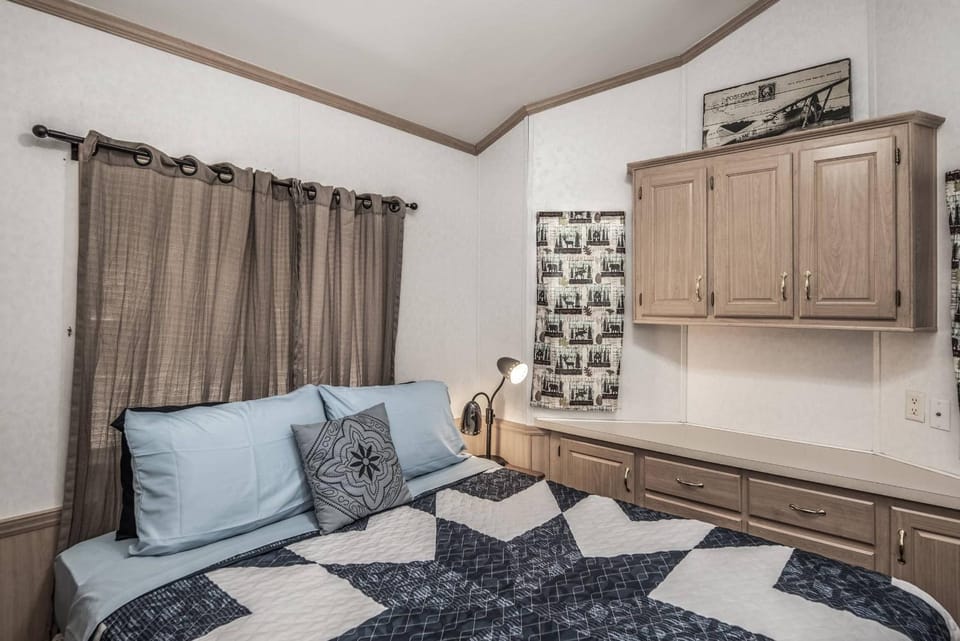 Rainbow Lake Cabin & RV Resort Cabin in Ruidoso