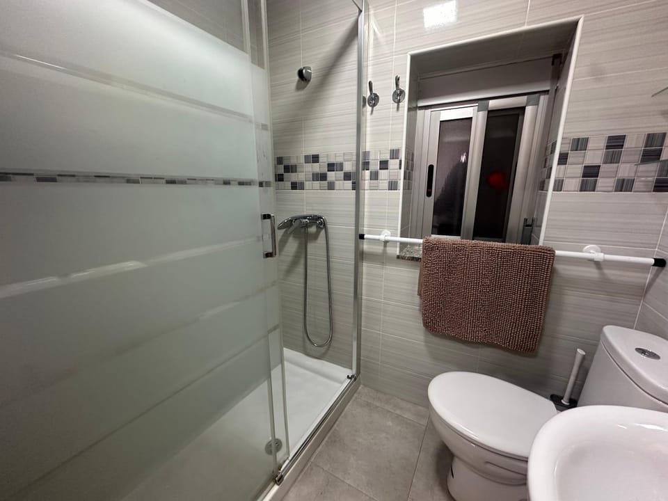 Shower, Bathroom