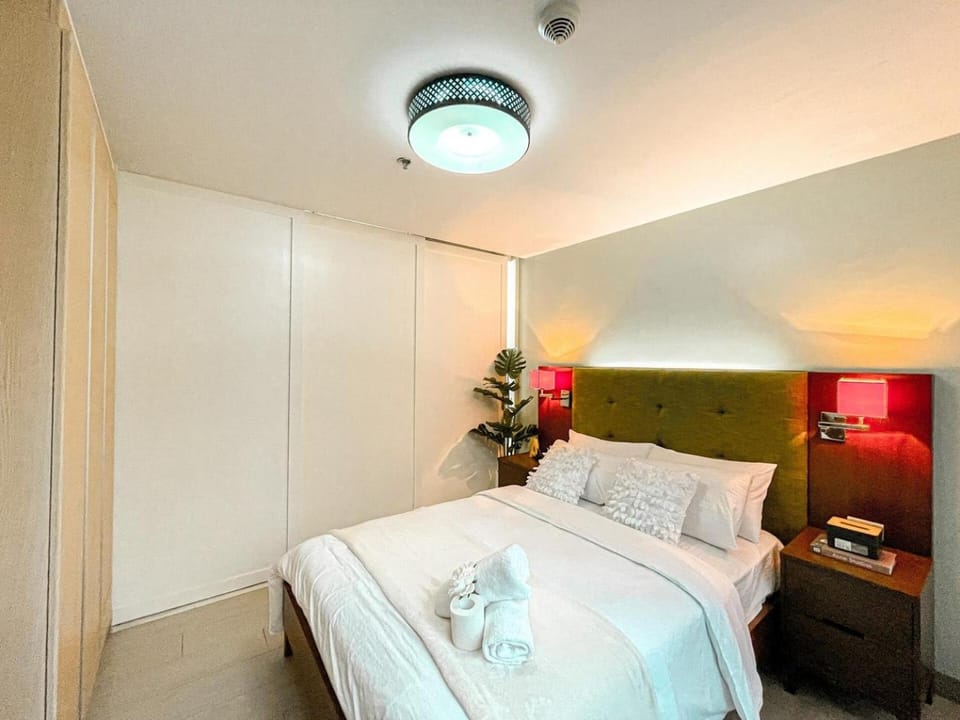 BGC 1BR Condo Steps from Grand Hyatt #ournw18l House in Makati