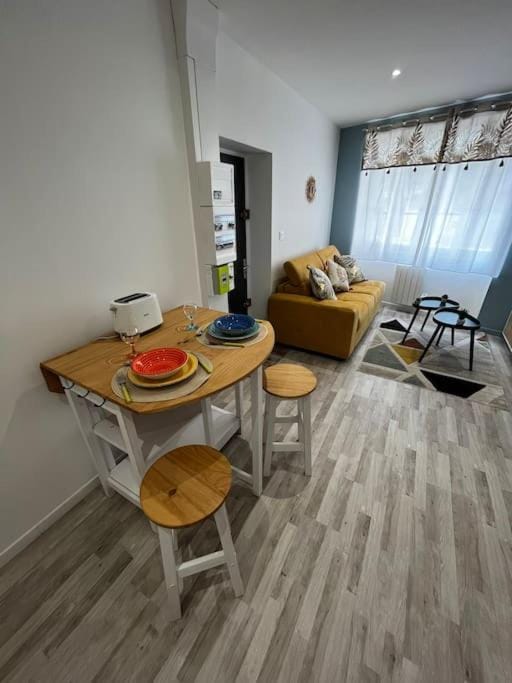 La maison castelpontine studio Apartment in Auvergne-Rhône-Alpes