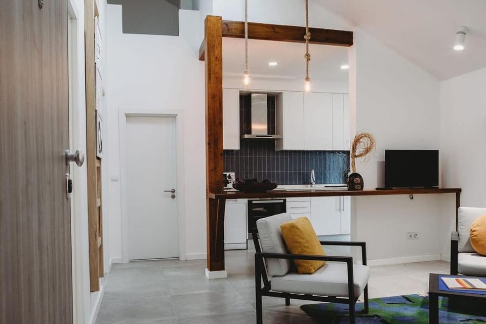 Artist’s corner in central Caldas Apartment in Óbidos