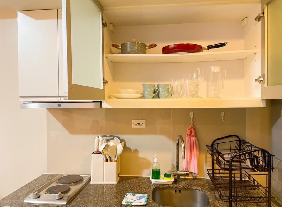 Premium Bgc Staycation, Uptown Area #ournw27b House in Makati