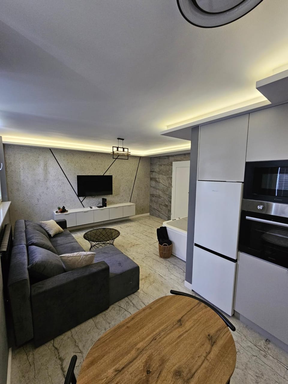 Apartament z Jacuzzi Klimatyzacja Prywatny Parking Apartment in Masovian Voivodeship