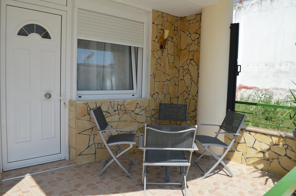 Day, Balcony/Terrace, Seating area