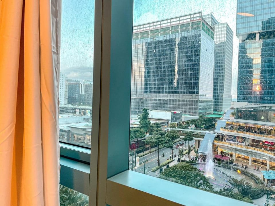 Bgc Prime, Near Uptown Mall, Grand Hyatt #ournw7m House in Makati