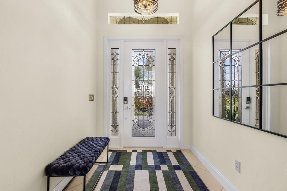 Freshwater Canal, Bicycles, Heated Pool - Casamigos - Roelens Vacations House in Cape Coral