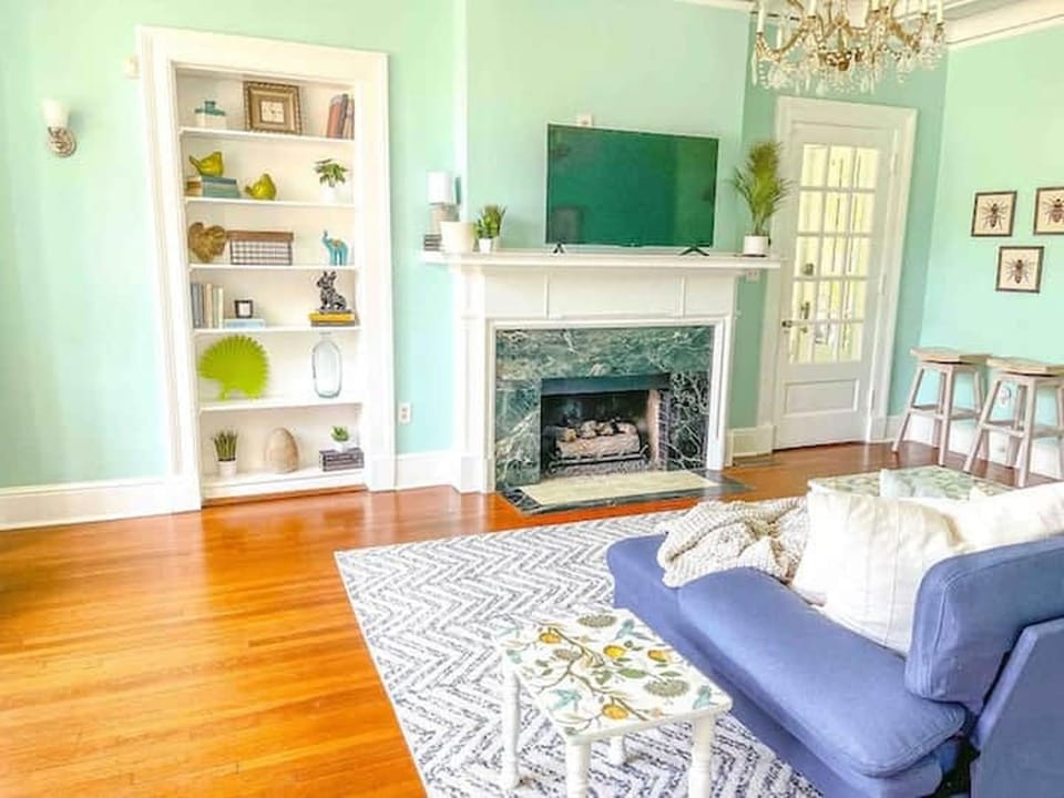 Communal lounge/ TV room, TV and multimedia, Living room, flat iron