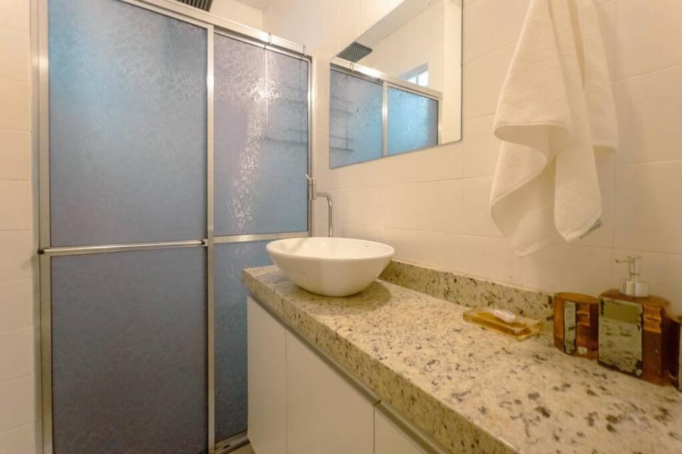 Espaçoso e Confortável Próximo da UEM - EL08 Apartment in Maringá