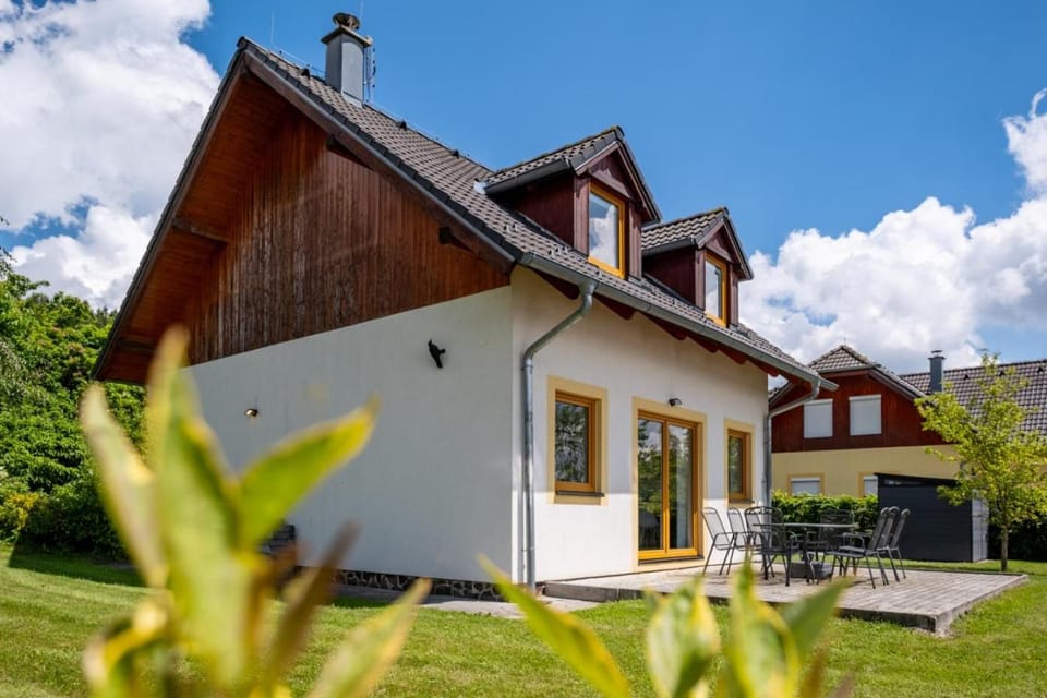 Property building, Garden, Garden view