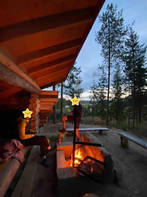 Lammastilan laavu - Lean to Inarin tila Luxury tent in Uusimaa