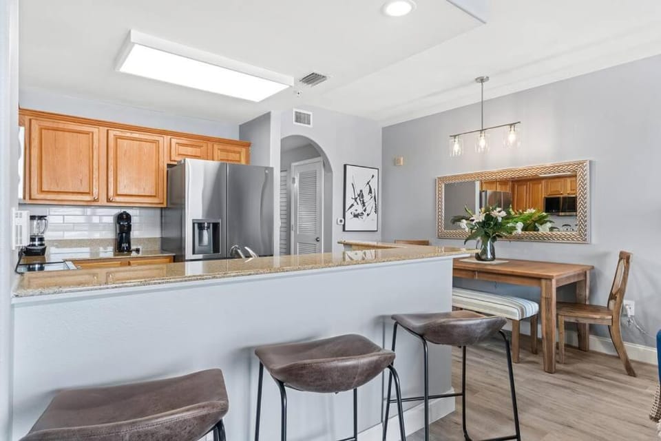 Scenic View Condo Near Disney Apartment in Orlando