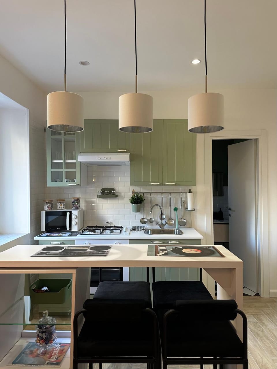 Kitchen or kitchenette, Dining area, minibar, pet friendly, stove