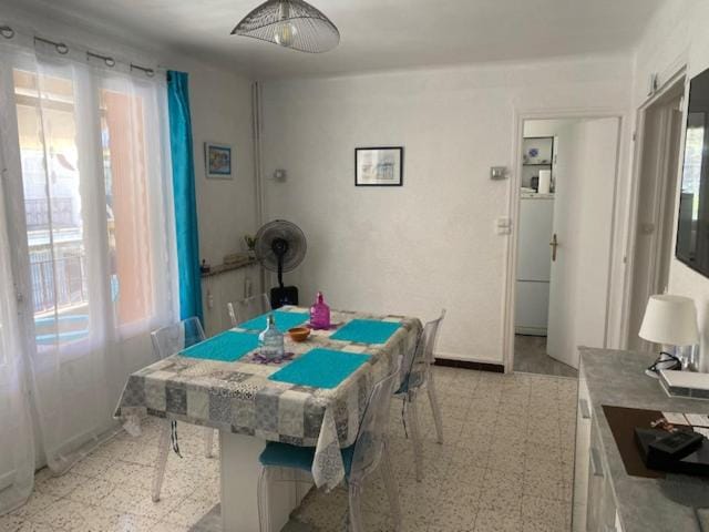 TV and multimedia, Dining area
