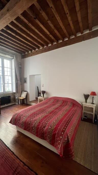 Living room, Photo of the whole room, Bedroom