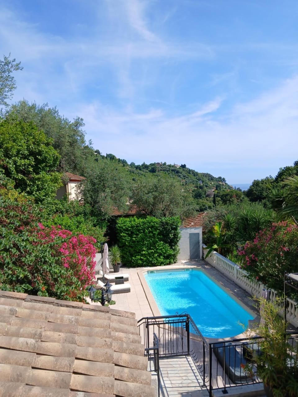 Rez de villa avec piscine Apartment in Menton