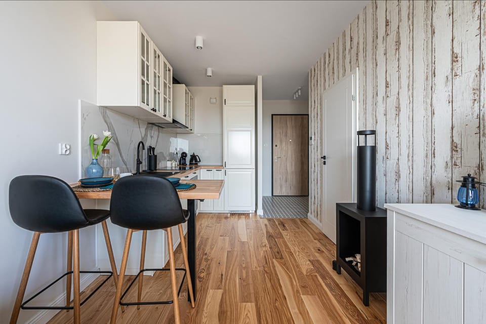 Kitchen or kitchenette, Dining area, dishwasher, pet friendly, stove