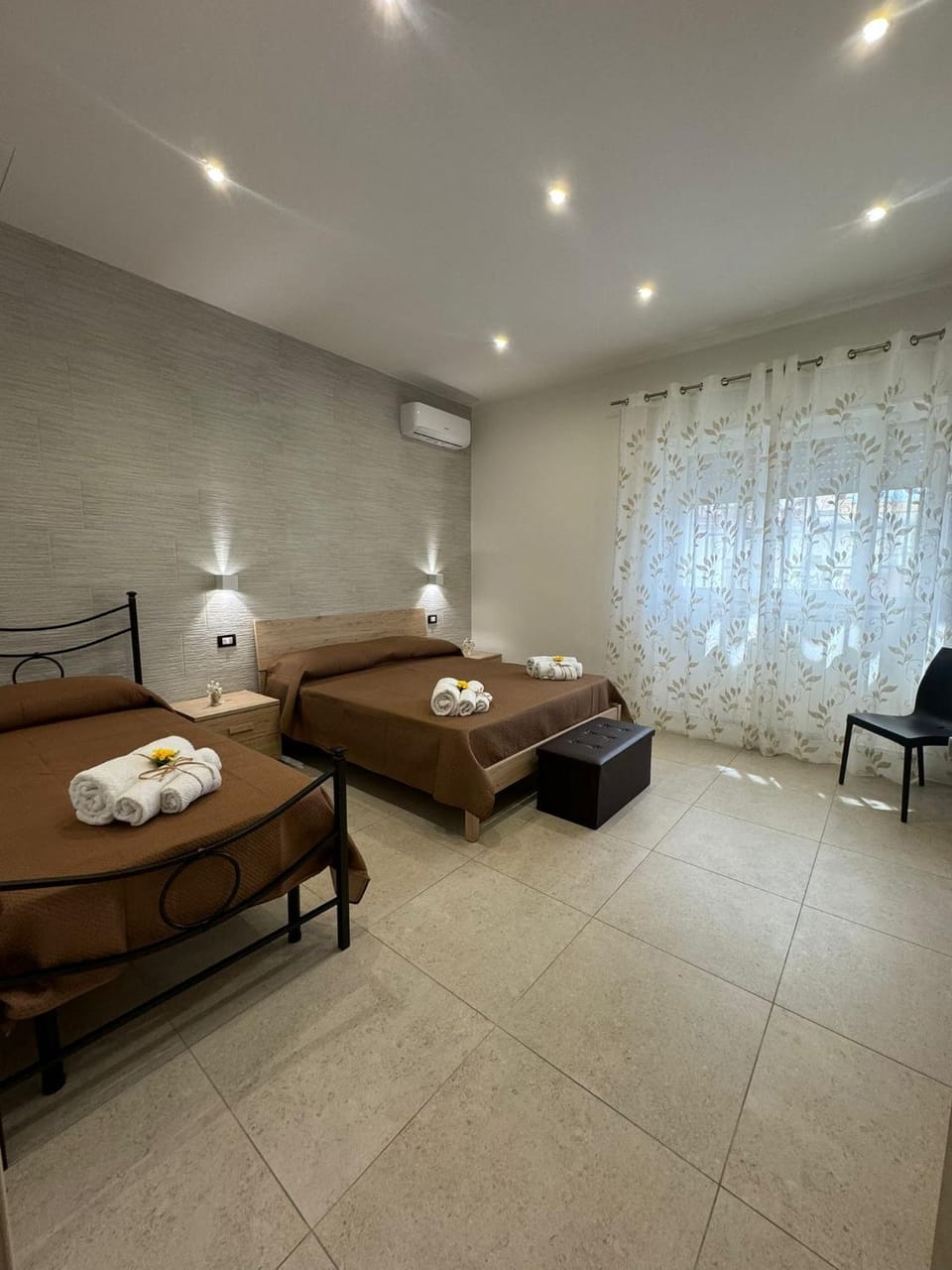 Bed, Photo of the whole room, Bedroom, towels, air conditioner