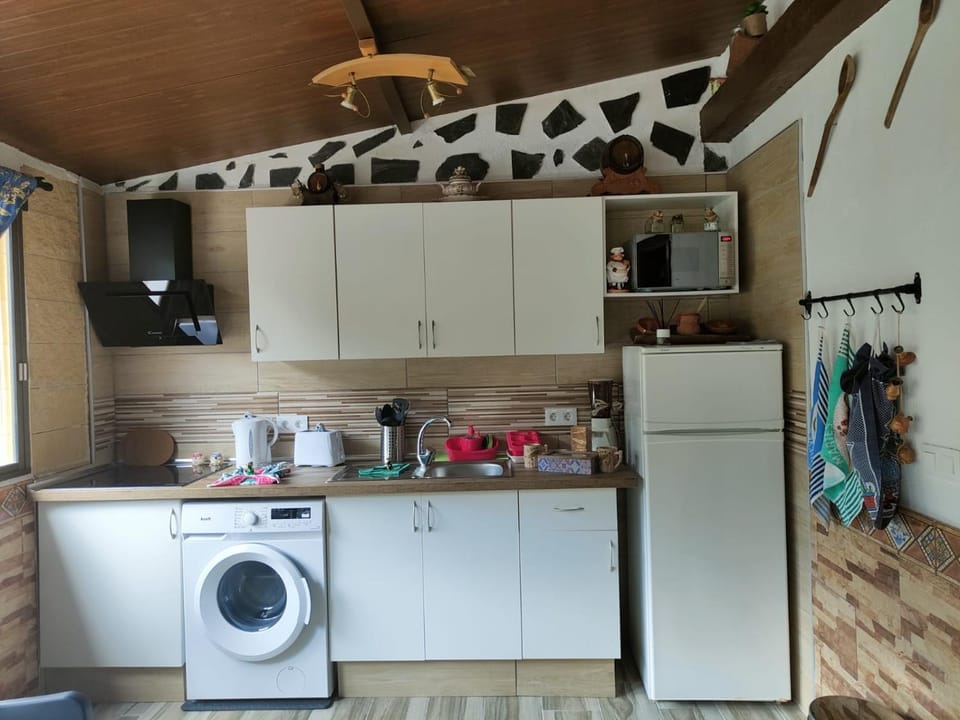 stove, toaster, washing machine, kitchen