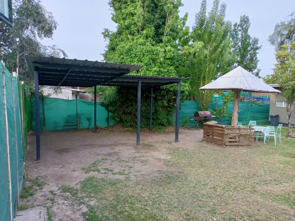 Casa Entre Viñas House in Luján de Cuyo
