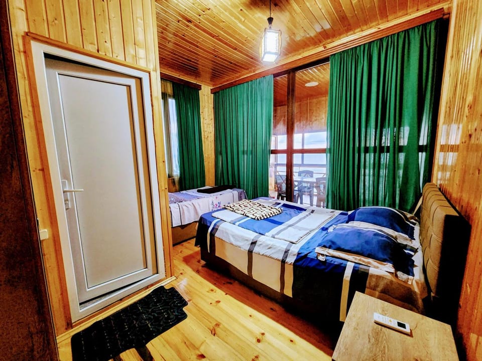 View (from property/room), Bedroom, City view, Sea view