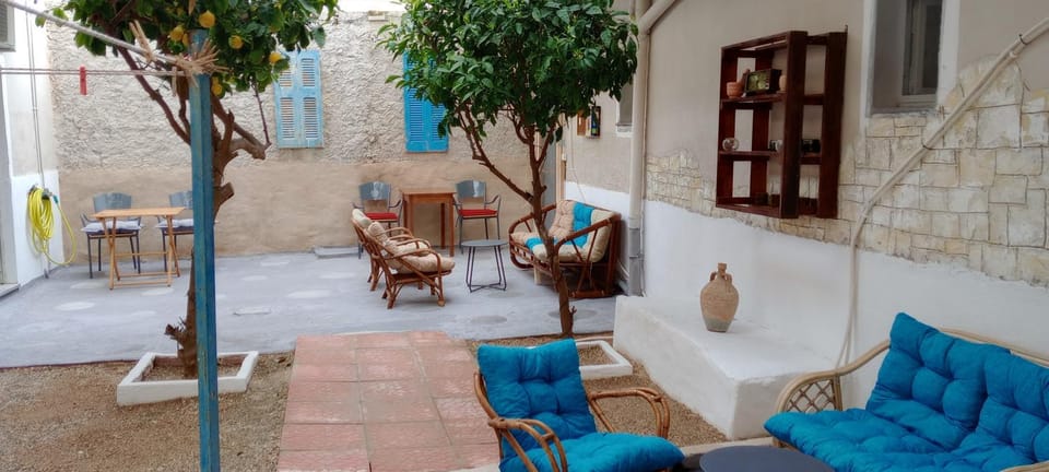 Garden, Inner courtyard view