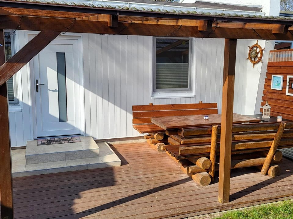 Property building, Balcony/Terrace