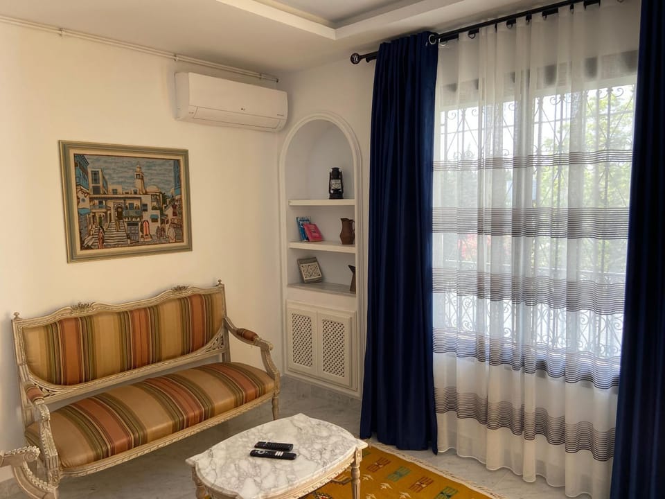 Marsa - Sidi Bousaid Lovely Authentic Apartment Apartment in Tunis Governorate, Tunisia