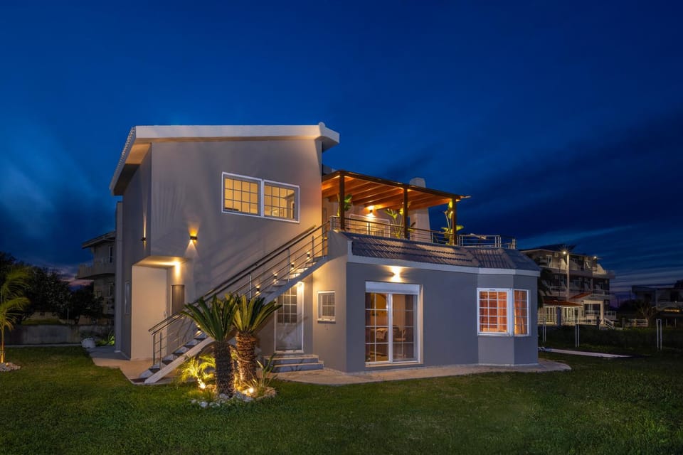 Property building, Night, Garden, Garden view