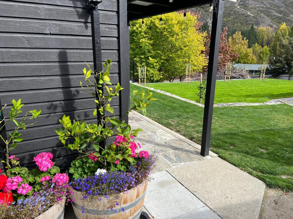 Property building, Garden