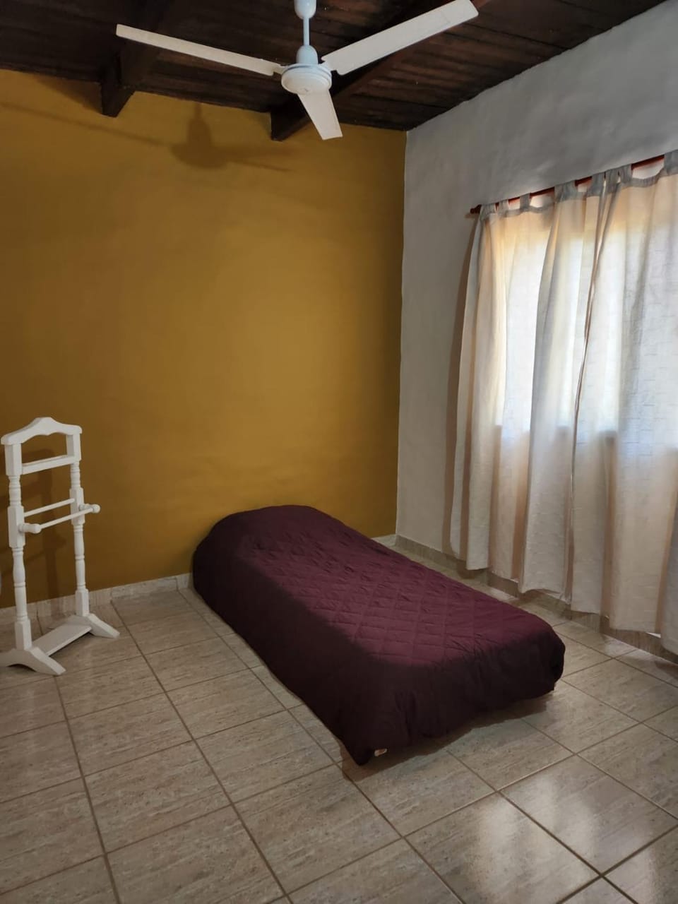 Bed, Photo of the whole room, Bedroom, fireplace