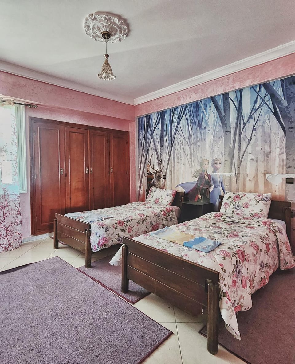 logement exceptionnel réservé aux familles Apartment in Meknes