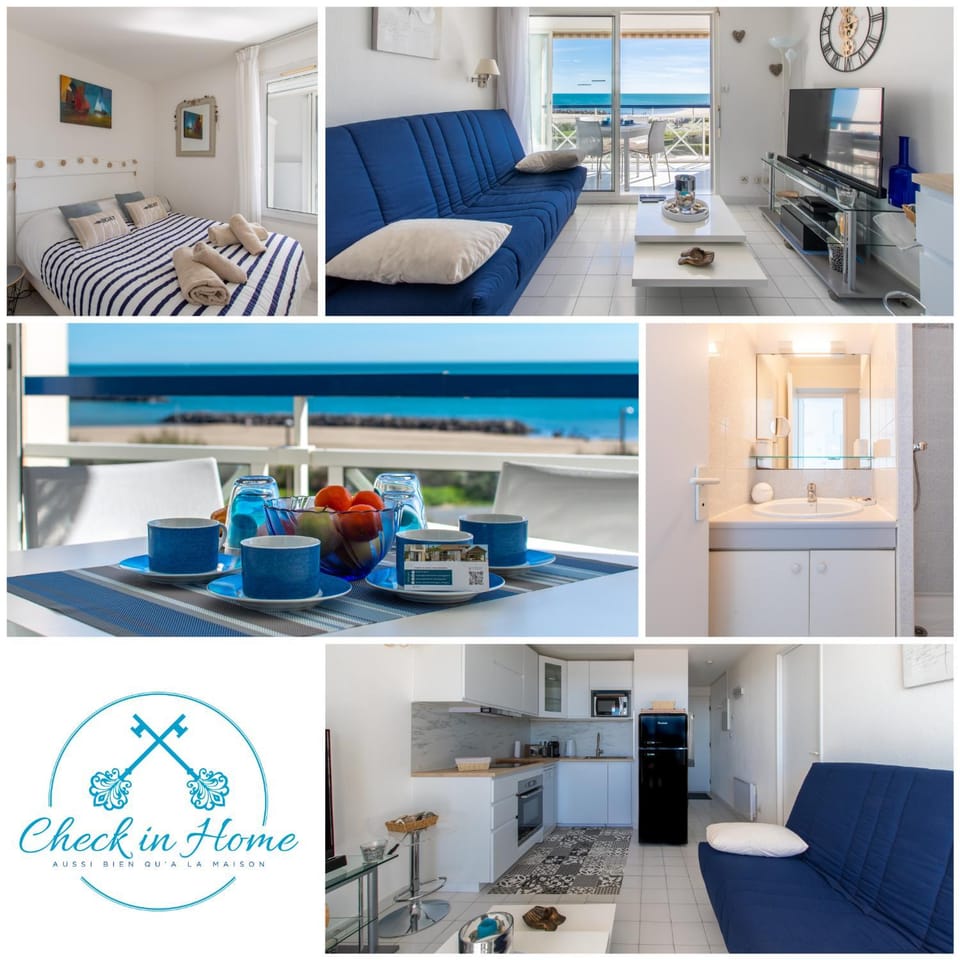 Bed, Living room, Photo of the whole room, Seating area, Dining area, Beach, Bedroom, Pool view, Sea view, dishwasher, minibar, pet friendly, stove