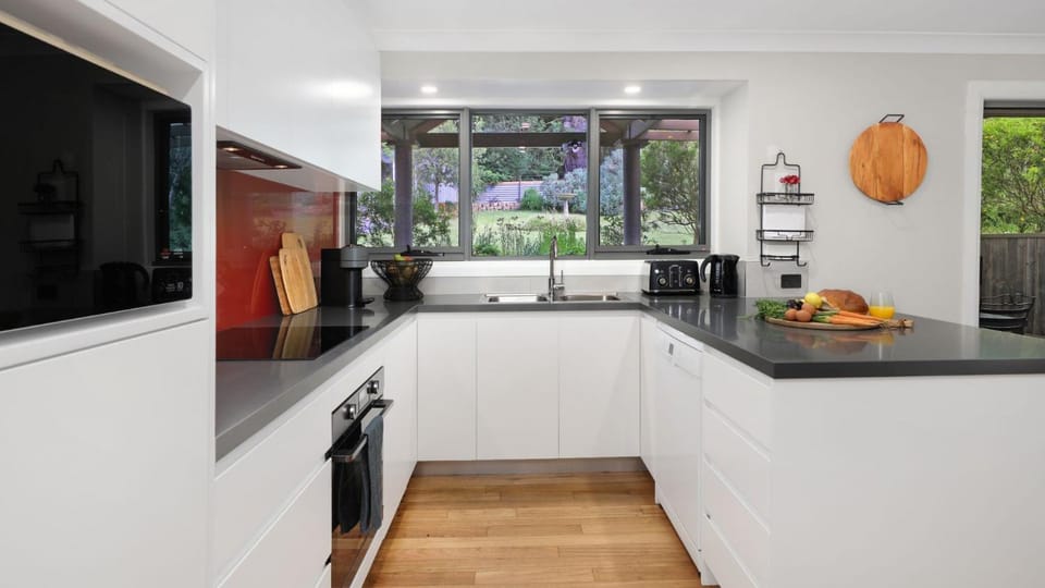 Satinwood House in Bundanoon