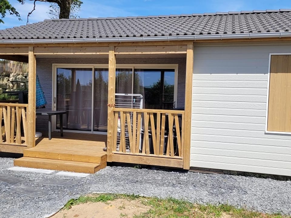 Chalet 2 chambres au calme avec terrasse en Bretagne - FR-1-783-15 Chalet in Brittany