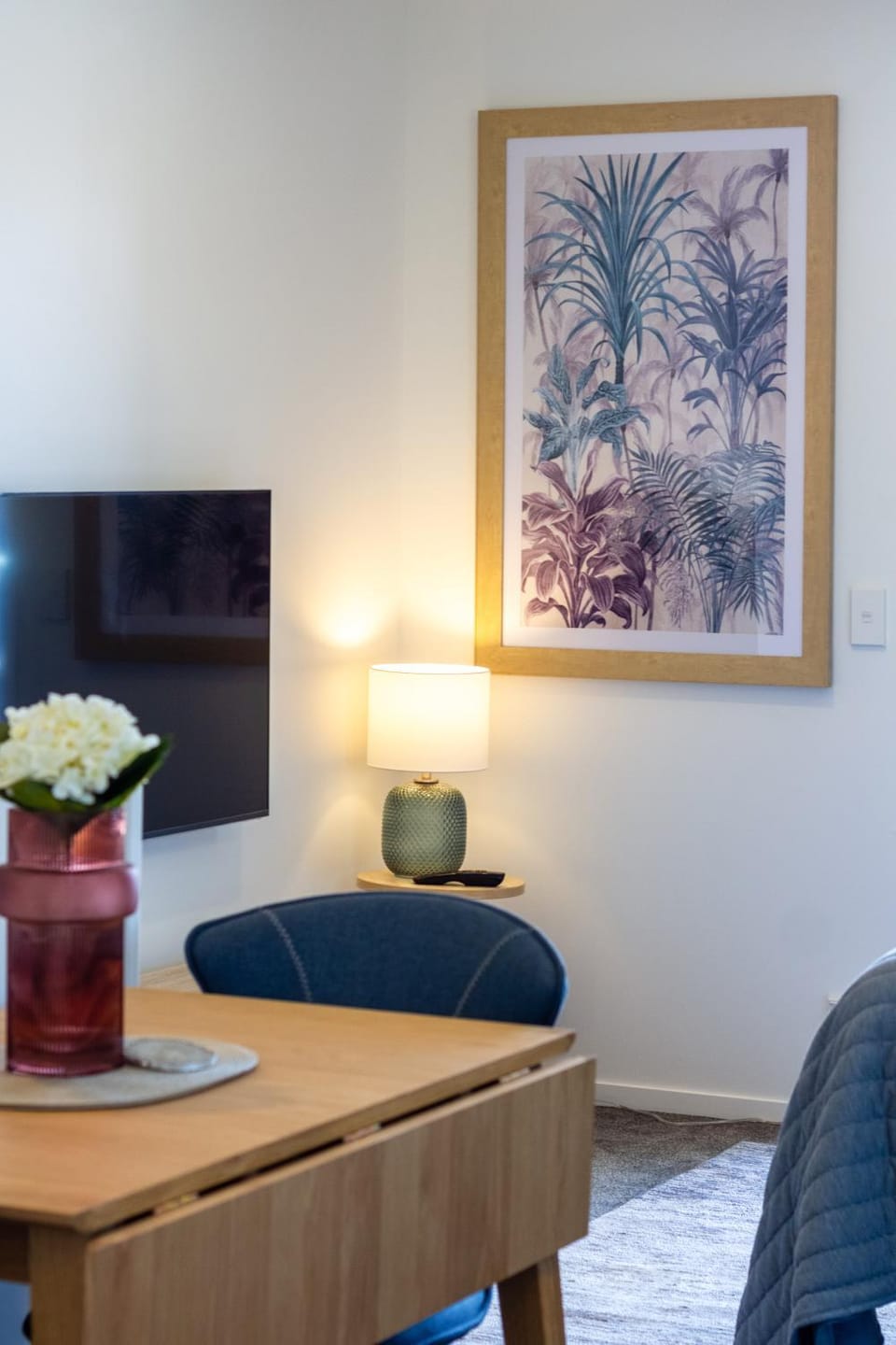 TV and multimedia, Decorative detail, Dining area