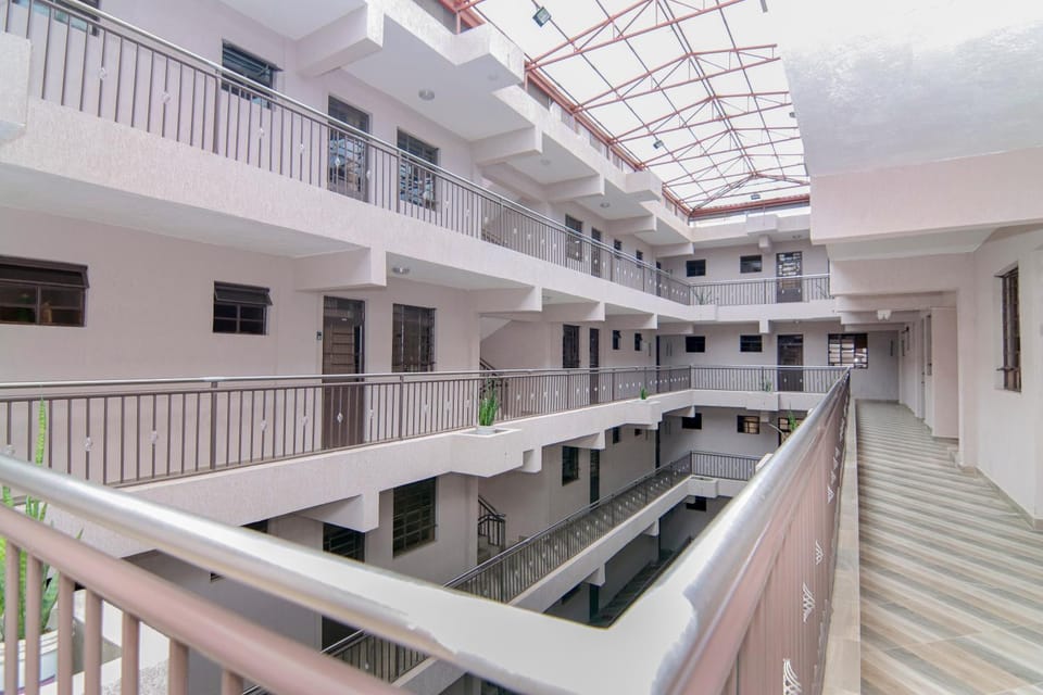 R&R Cozy Homes - one bedroom NAIVASHA, Kenyatta Avenue Apartment in Kenya