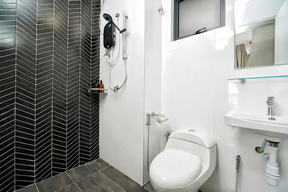 Shower, Toilet, Bathroom, bidet