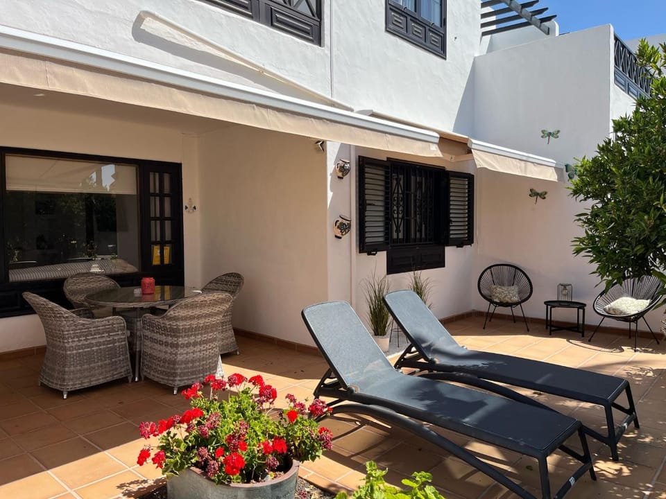 Casa Mo, 2 bedroom apartment close to the beach Apartment in Puerto del Carmen