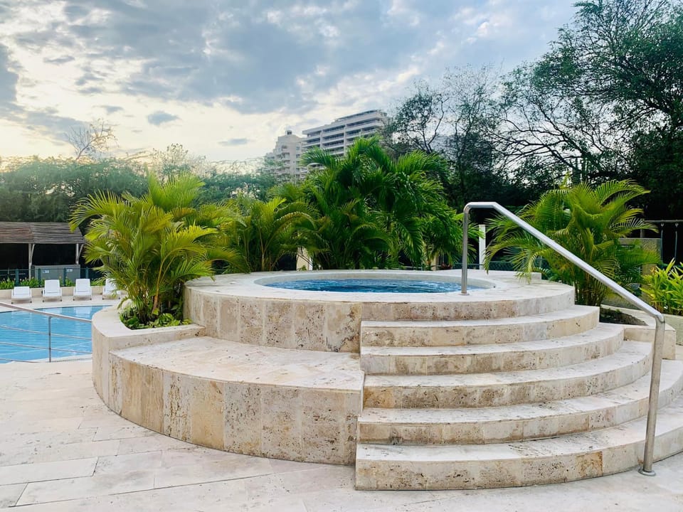 Day, Natural landscape, Pool view, Swimming pool, sunbed