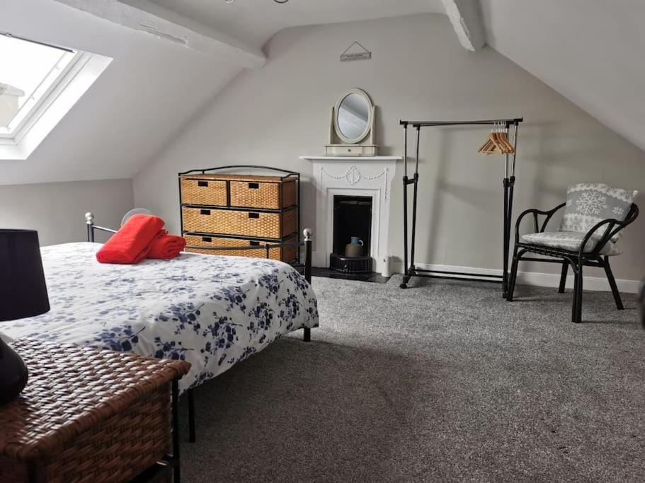 Spacious 3 Bedroom Apartment in Hillsborough, NI Apartment in Northern Ireland