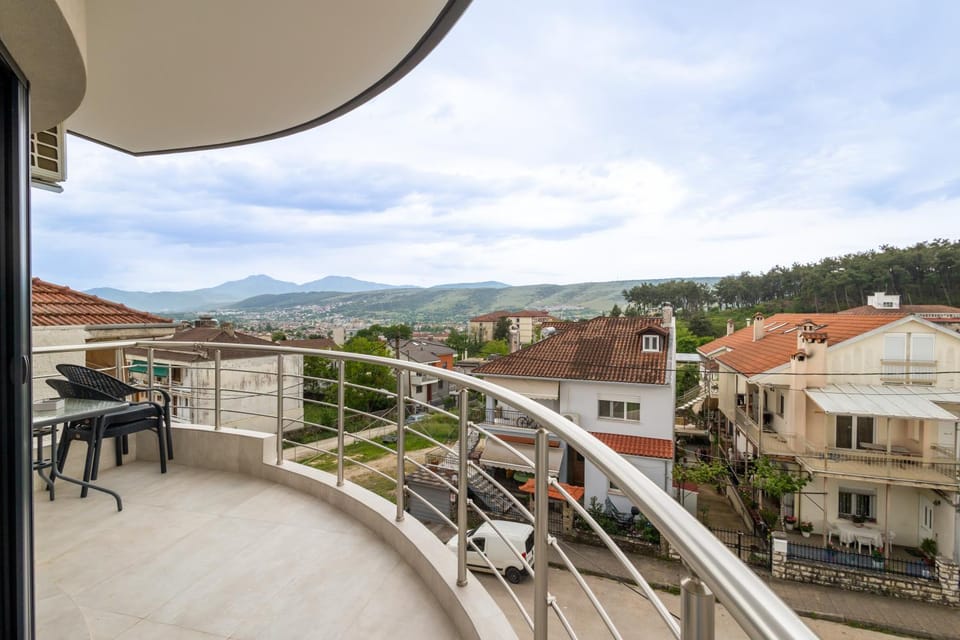 Balcony/Terrace, City view