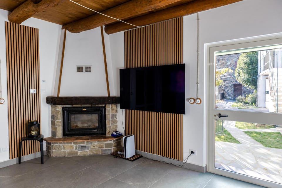 TV and multimedia, flat iron