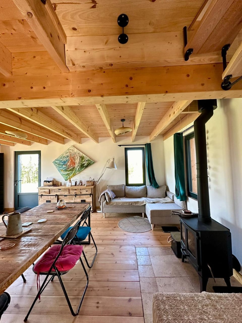 Living room, Seating area
