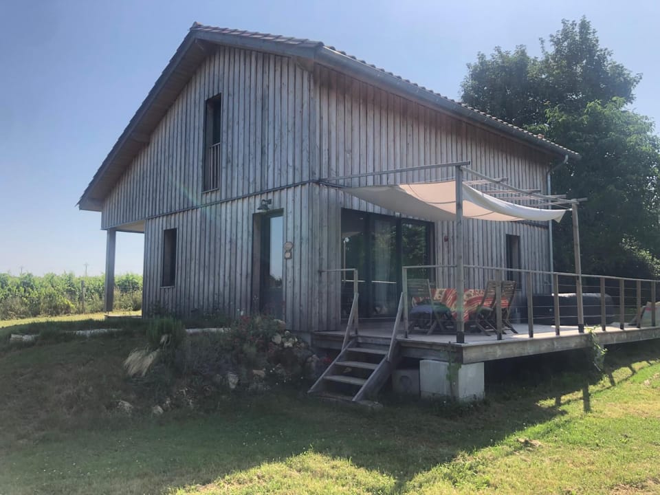 Property building, Spring, Day, Garden view