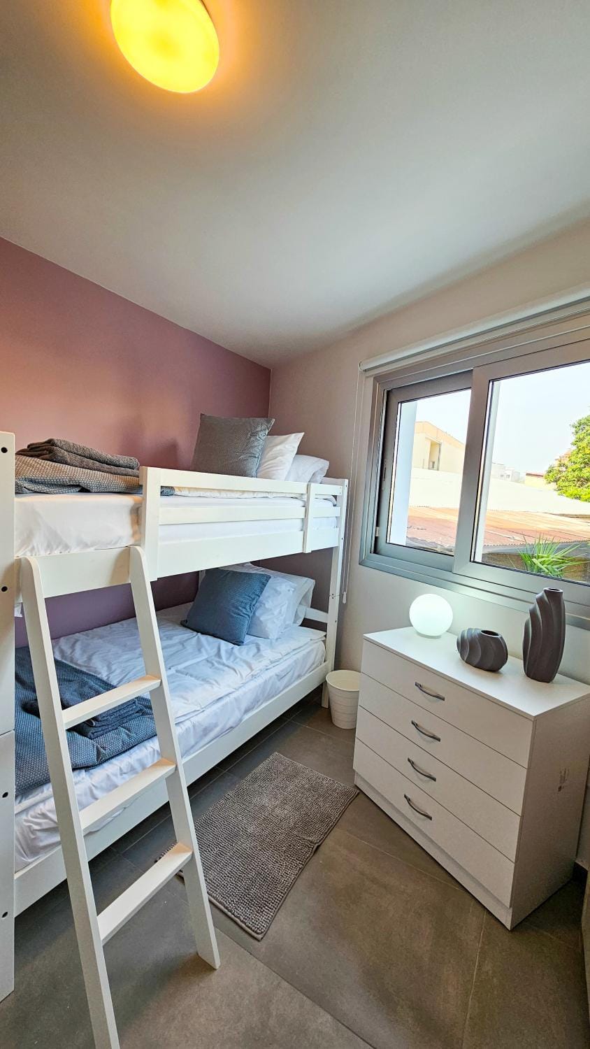Bed, Bedroom, bunk bed