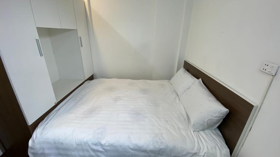 Bed, Photo of the whole room, Bedroom, wardrobe